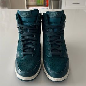 NIKE DUNK SKY HI HIDEEN WEDGE DARK SEA GREEN/ TEAL 528899-300 US 6